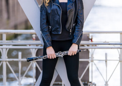 Fanny Kloevekorn - Oboe, am Hamburger Hafen ©Frank Radtke